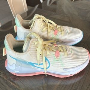 LeBron Witness VI ‘Easter’ Men’s 8.5 Basketball Volleyball Sneakers